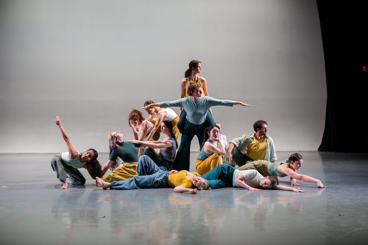 “An Invitation” From Amherst and Mount Holyoke Dance