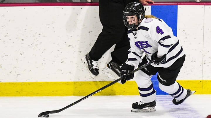 Women’s Hockey Upsets No. 3 Middlebury — Twice